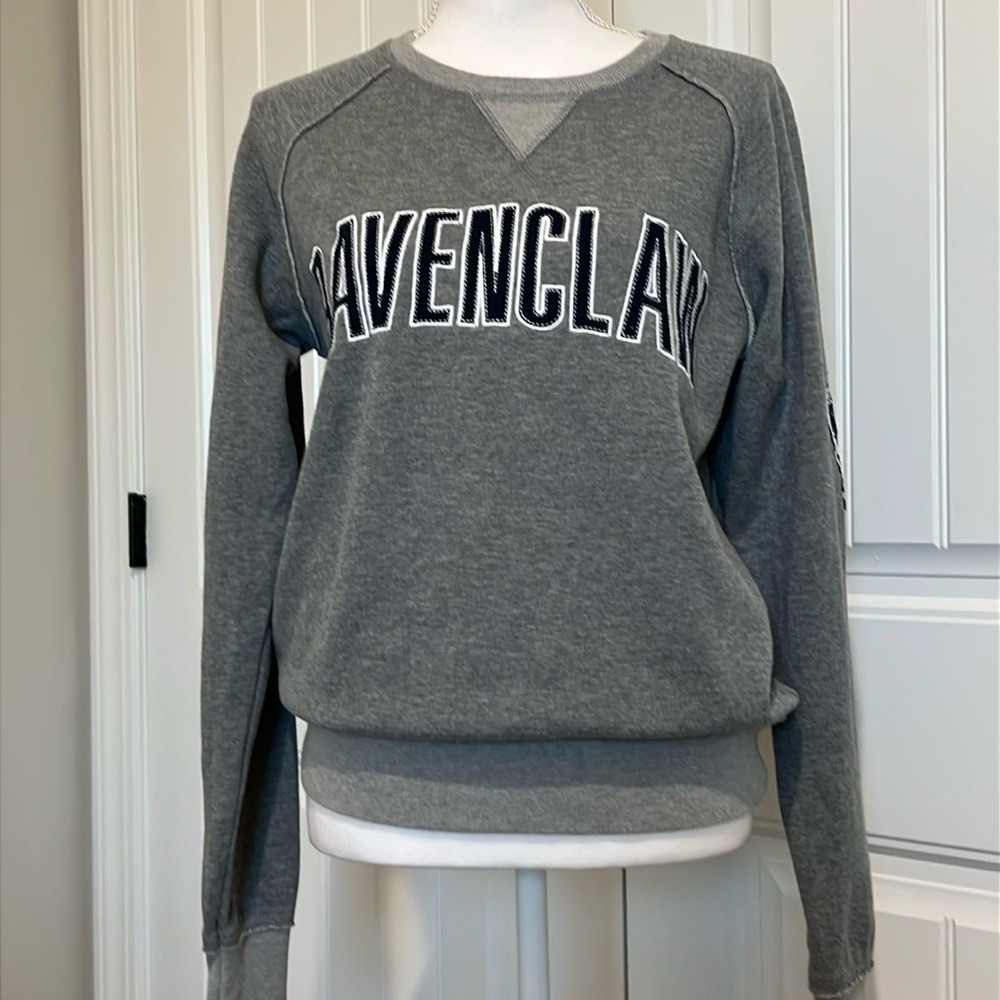 The Wizarding World of Harry Potter‎ Ravenclaw Sweatshirt Womens Size Small top